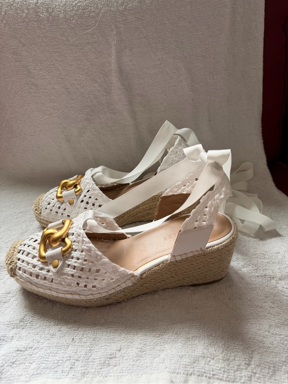 AEROSOLES White Espadrille Wedge Sandals with Gold Chain